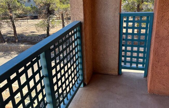 1 bed, 1 bath, 758 sqft, $955, Unit 33