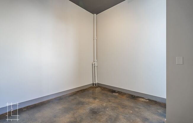 1 bed, 1 bath, $1,330, Unit 727 N. 4th St. Apt. 201