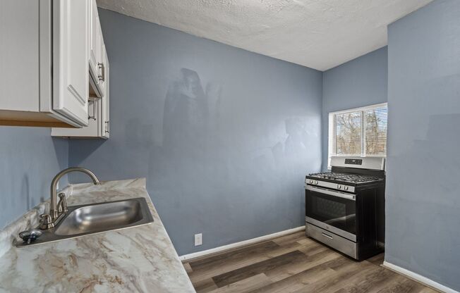 3 beds, 1 bath, $1,200