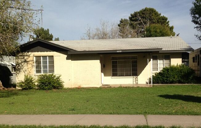 3 Bed, 2 Bath in Tempe – Available August 15 | $1,950/mo