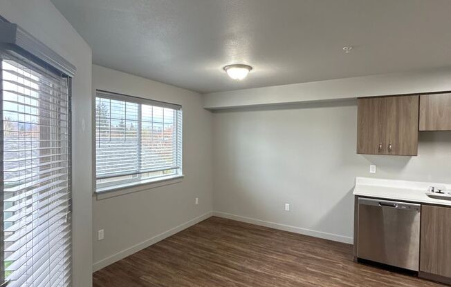 1 bed, 1 bath, $1,385, Unit A202