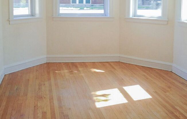 1 bed, 1 bath, 790 sqft, $1,525, Unit 2206-G