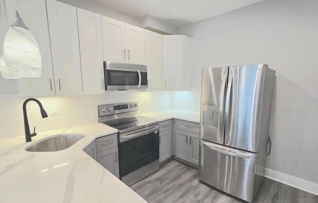 Malcolm X Park 3bd/3bth Bi-Level