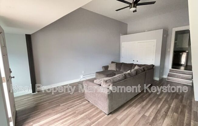 1245 CHARTIERS AVE