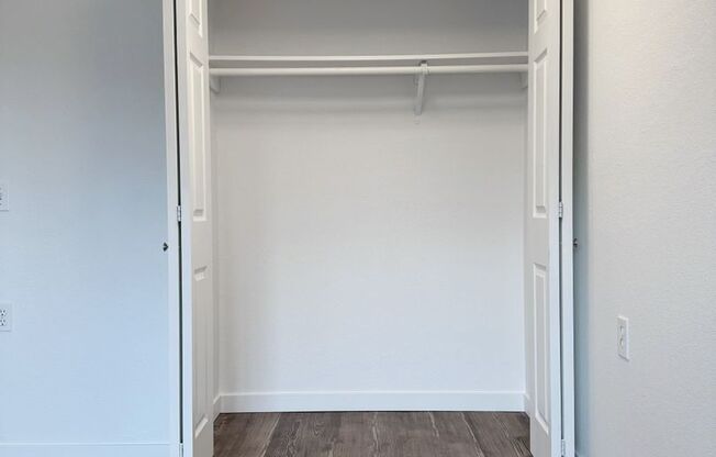 1 bed, 1 bath, 636 sqft, $1,525, Unit 327