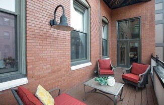 201 Newbury St