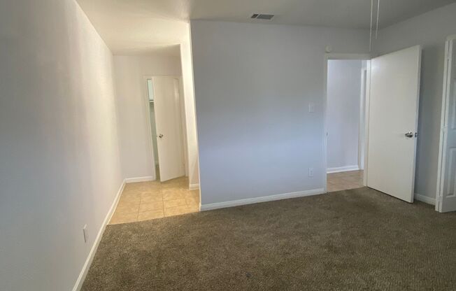 1 bed, 1 bath, 612 sqft, $795, Unit 230- Building 6