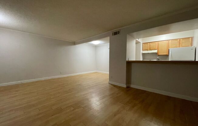 1 bed, 1 bath, 700 sqft, $1,025, Unit ELP2200-116