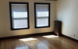 Studio, 1 bath, 400 sqft, $1,595, Unit 306