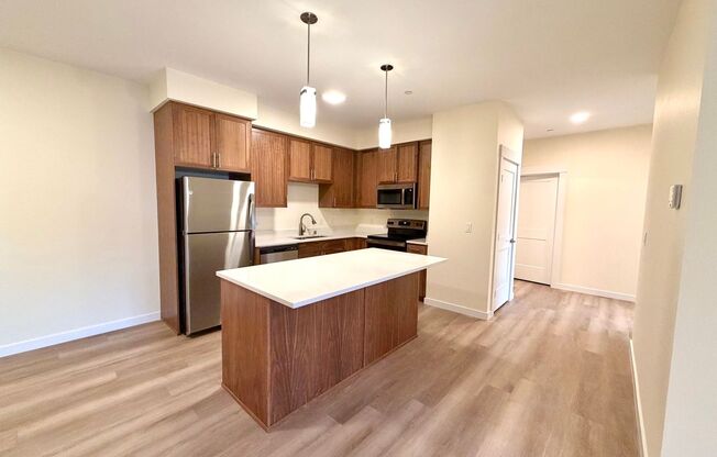 2 beds, 1 bath, $1,910, Unit C309