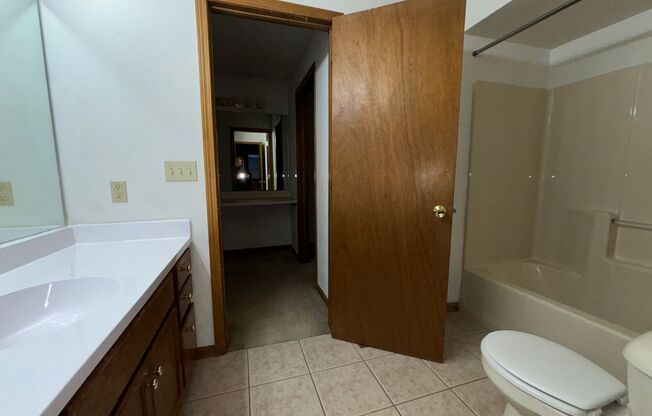 2 beds, 2 baths, $1,450