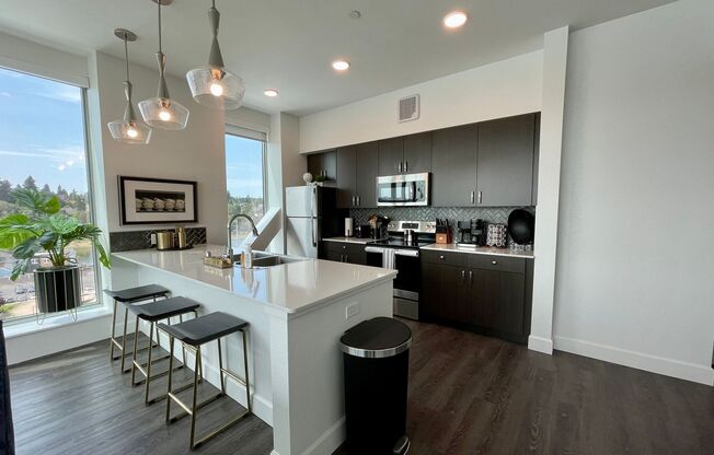 2 beds, 1 bath, 902 sqft, $4,990, Unit 410-915