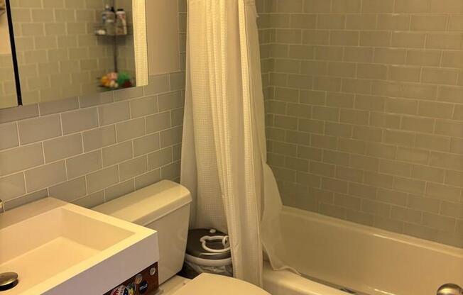 2 beds, 2 baths, 937 sqft, $8,395, Unit 30B