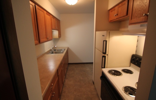 Studio, 1 bath, 500 sqft, $819.99, Unit 82-06