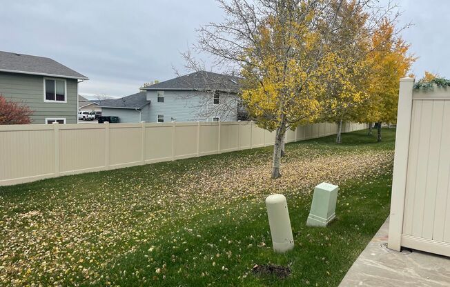 Nice 3 bed 2 bath townhouse in the Heights!