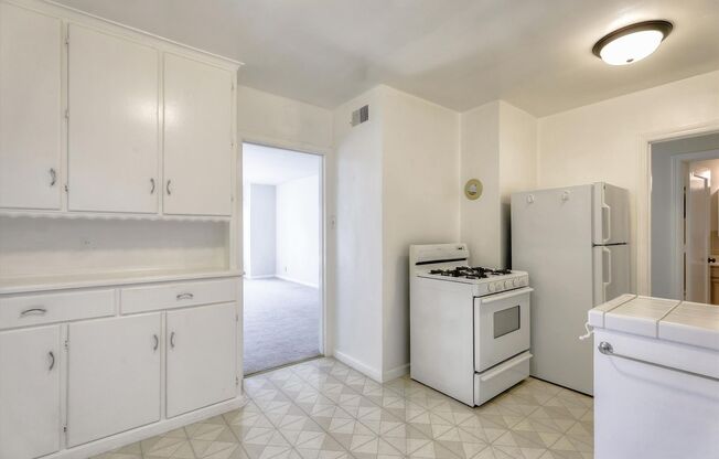 1 bed, 1 bath, 930 sqft, $2,495, Unit #204