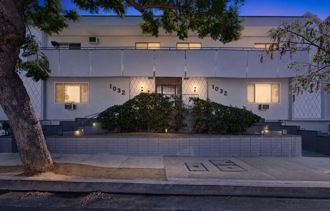 1032 N Gardner