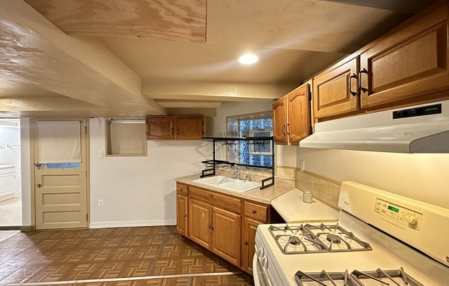 4946 ALBANY