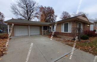 3 beds, 2 baths, $1,400