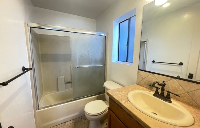 2 beds, 2 baths, $2,195, Unit # 1