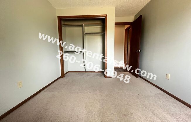 2 beds, 1 bath, 1,000 sqft, $1,295