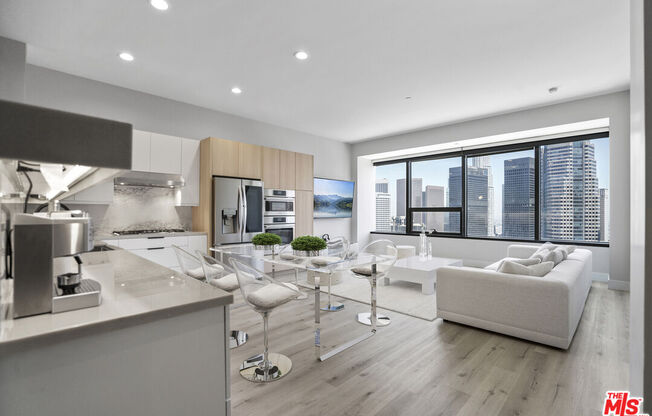 1 bed, 1 bath, 820 sqft, $3,200, Unit 2908