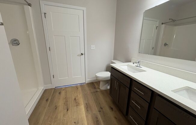 3 beds, 2 baths, 1,024 sqft, $2,295, Unit 5117-101