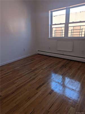 3 beds, 1 bath, 900 sqft, $3,100, Unit 3