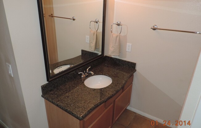 2 beds, 2 baths, $1,395, Unit #2043