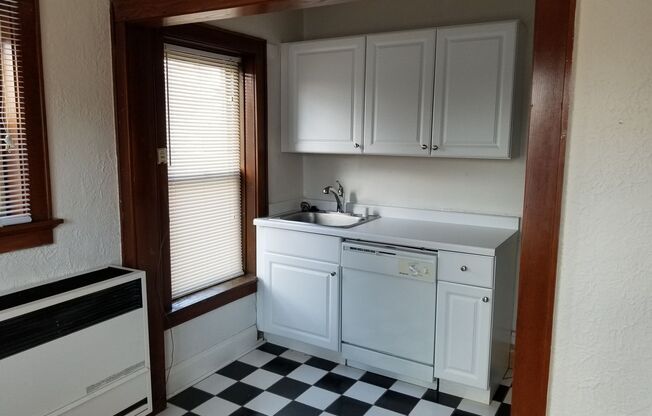 5231 Lake