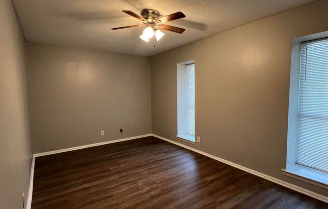 3 beds, 2 baths, $1,200