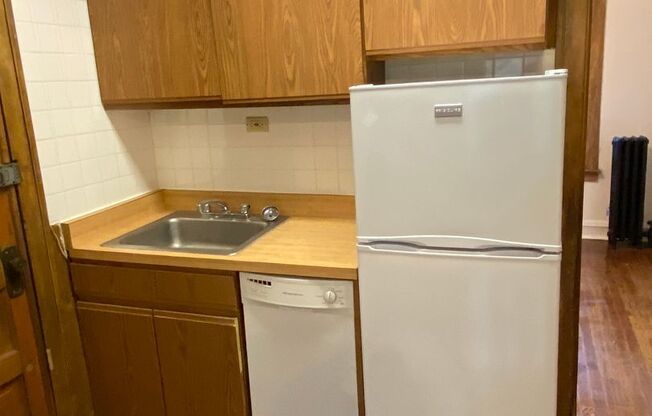1 bed, 1 bath, 425 sqft, $1,745, Unit 233-204