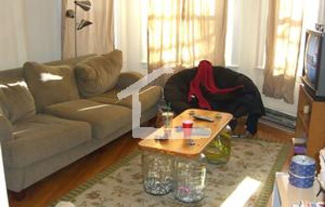 HOT BROOKLINE LISTING!!!!!