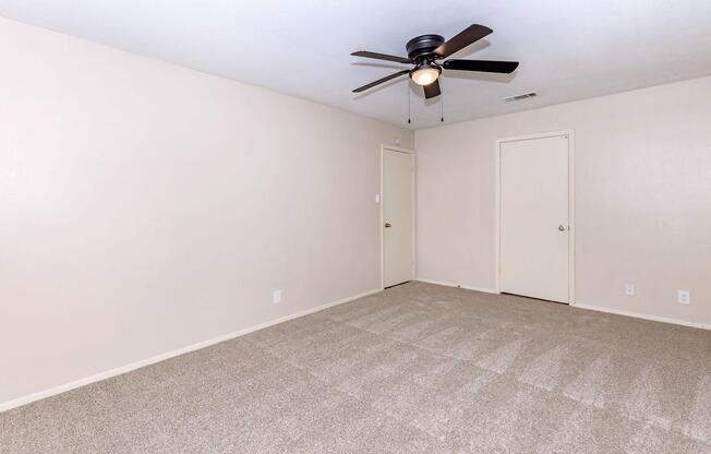 2 beds, 1 bath, 780 sqft, $1,379