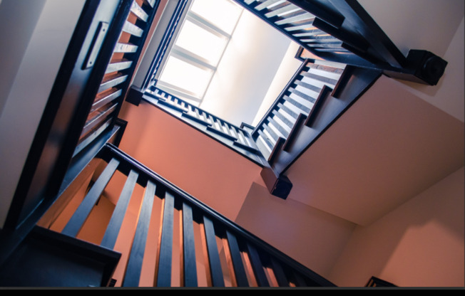 1 bed, 1 bath, 645 sqft, $970, Unit 911-304