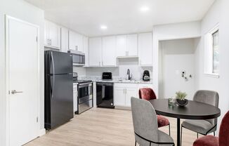 2 beds, 2 baths, 760 sqft, $1,404, Unit B1