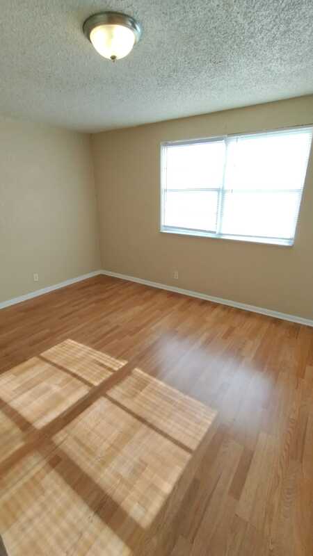 1823 W 6 ST