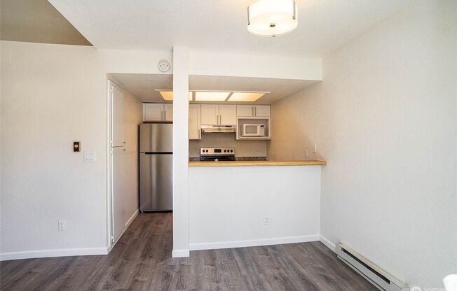 1Bd/1Ba Kirkland Apartment