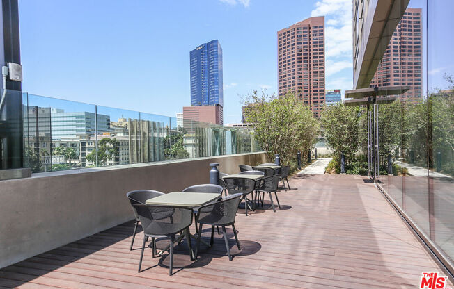 1 bed, 1.5 baths, 843 sqft, $2,950, Unit 2401