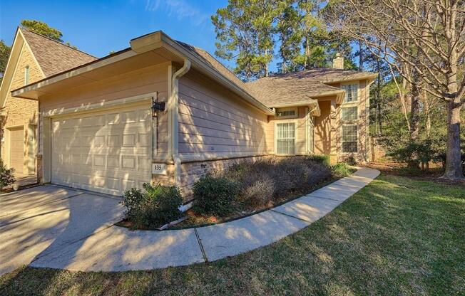 135 E GREENHILL TERRACE PL
