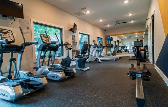 apartments for rent in austin tx with a fitness center