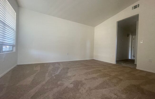 2 beds, 2 baths, $1,300