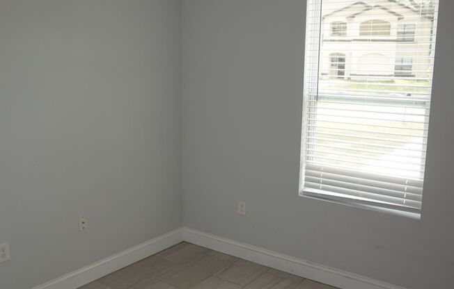Spacious Duplex 3/2 Newly Built and Centrally Located