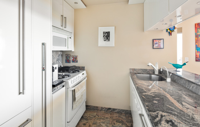 2 beds, 2 baths, 1,130 sqft, $7,200, Unit 36C