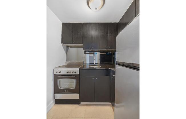 1 bed, 1 bath, 452 sqft, $3,250, Unit 14A