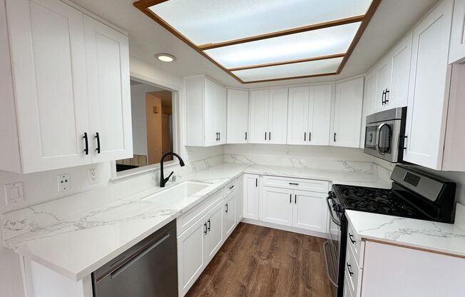 Remodeled Two-Bedroom Townhome in Encinitas Village!