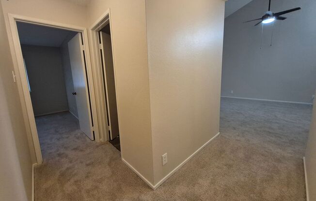 2 beds, 2 baths, $2,500, Unit 4369