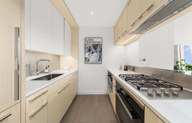 1 bed, 1 bath, 688 sqft, $6,000, Unit 60G