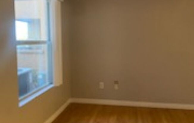 1 bed, 1 bath, $1,100, Unit # 1144