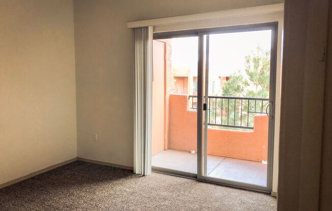 1 bed, 1 bath, 540 sqft, $1,150, Unit 3827